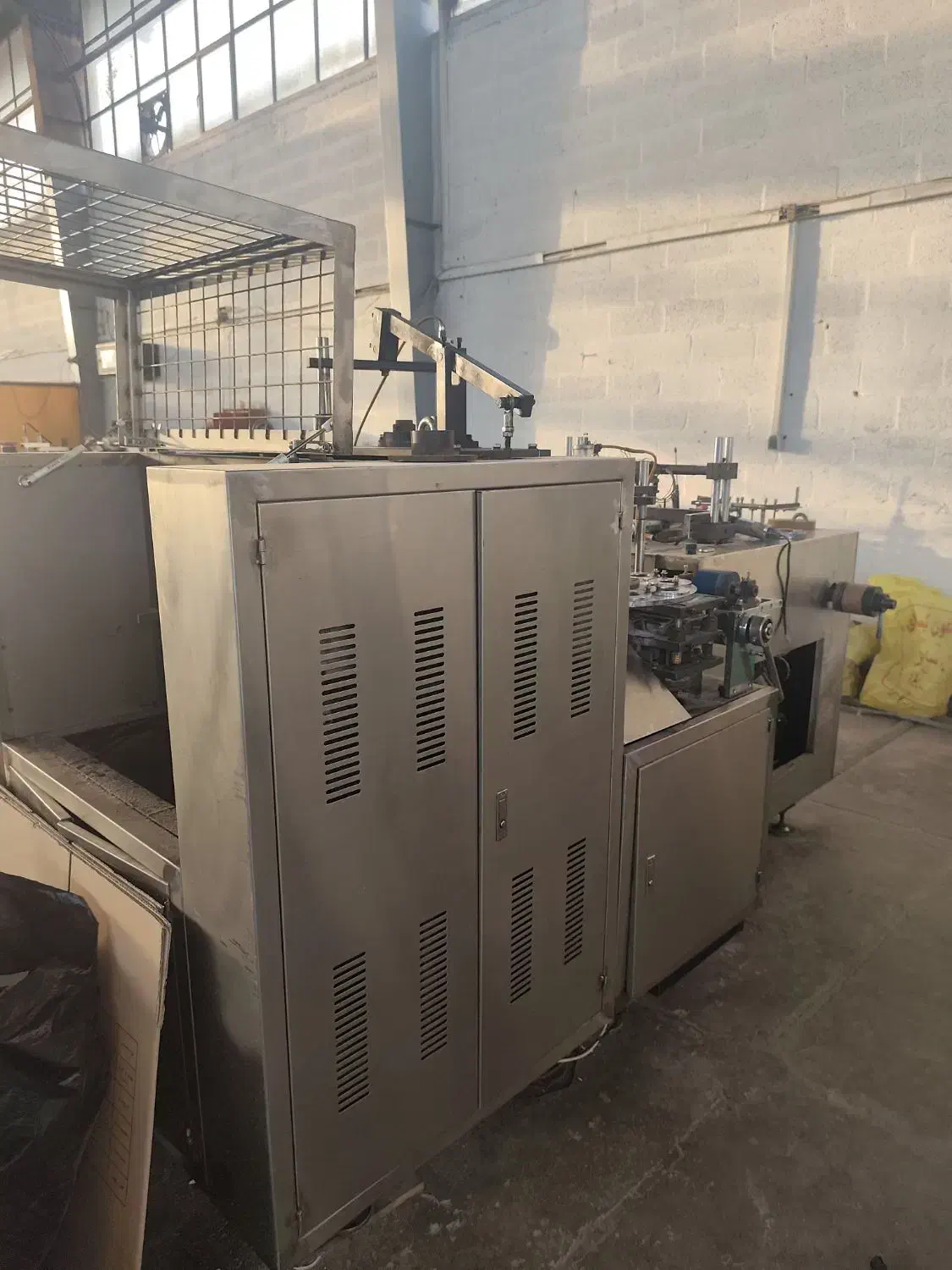 تعمیرات انواع دستگاهای لیوان کاغذی|خدمات پیشه و مهارت|شیراز, شهرک صنعتی شیراز|دیوار