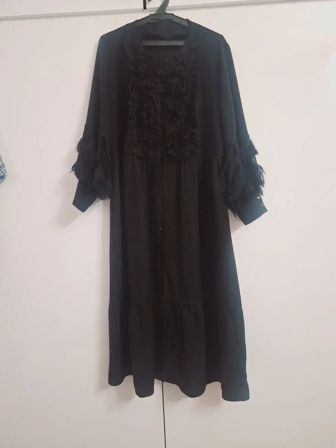 کاپشن و مانتو|لباس|تربت‌حیدریه, مسجد جامع|دیوار