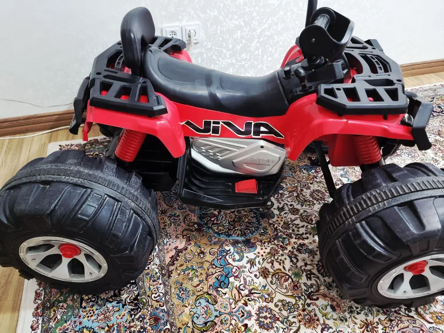 ماشین شارژی آفرود موتور ۴چرخ ساحلی بسیار بزرگ|اسباب‌بازی بچه|تبریز, |دیوار