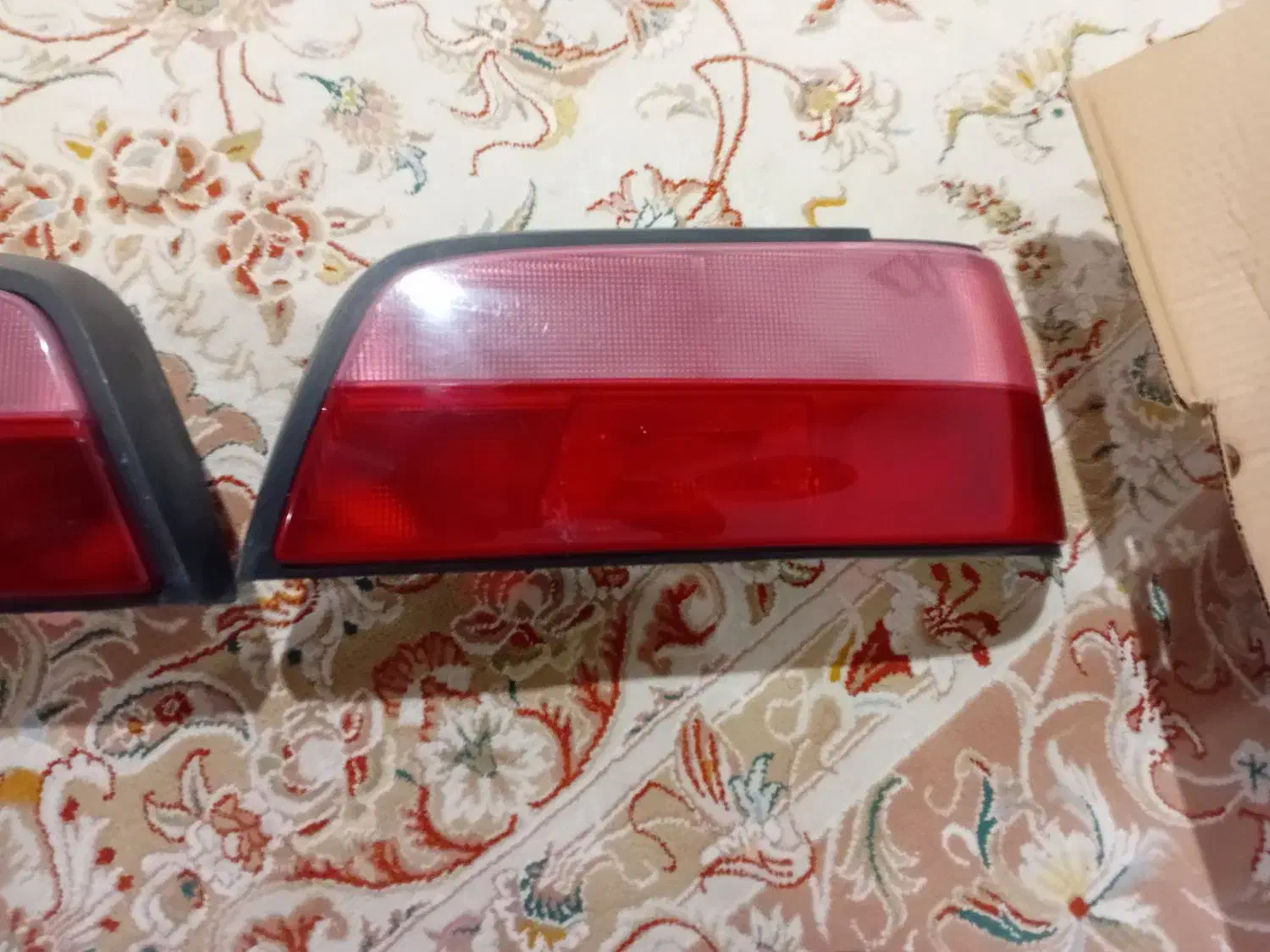 چراغ عقب فابریک نونو|قطعات یدکی و لوازم جانبی|اسلامآباد غرب, |دیوار