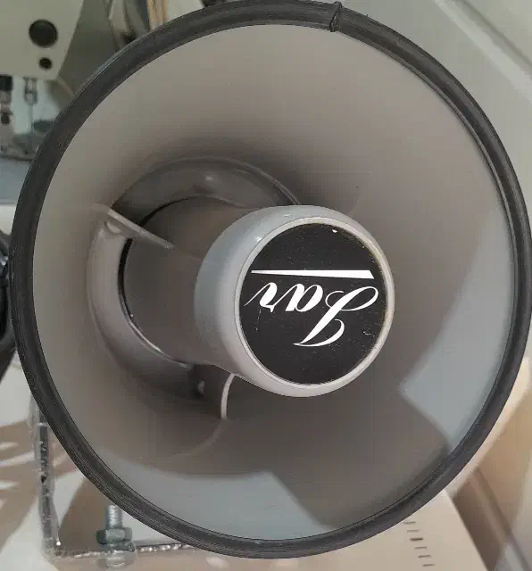 بلندگو|صوتی و تصویری|ملایر, |دیوار