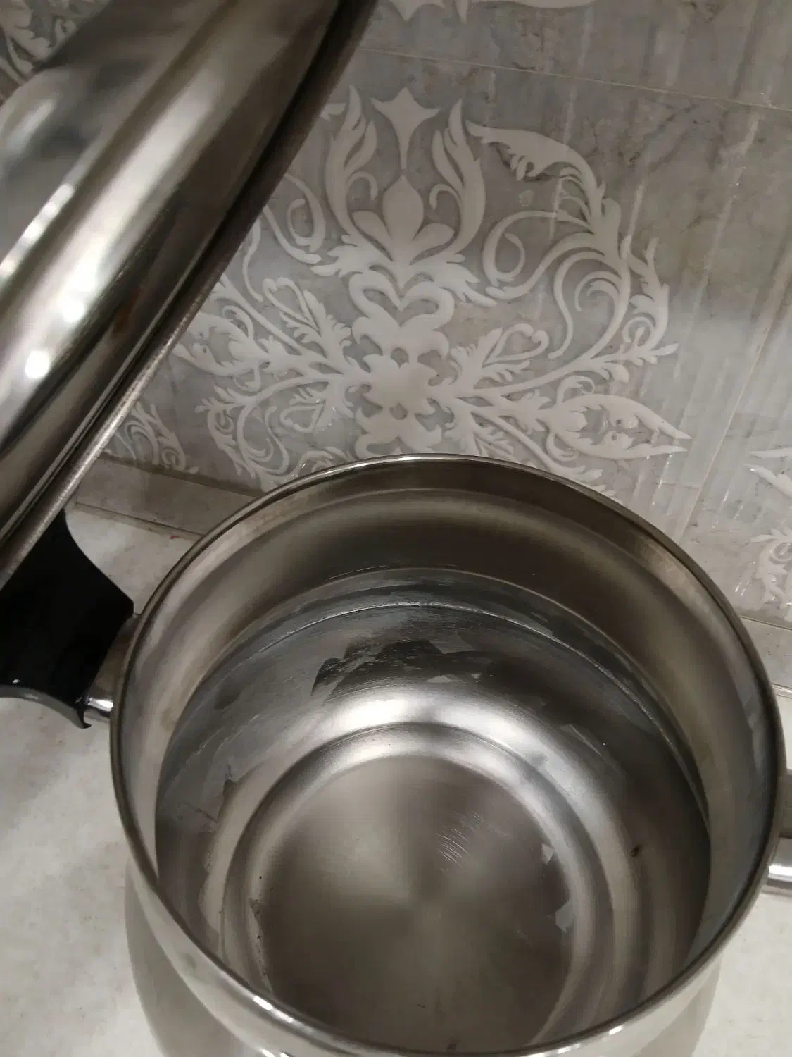 قوری کتری نو یک بار بیشتر استفاده نشده|قوری، کتری، قهوهساز دستی|ملارد, |دیوار