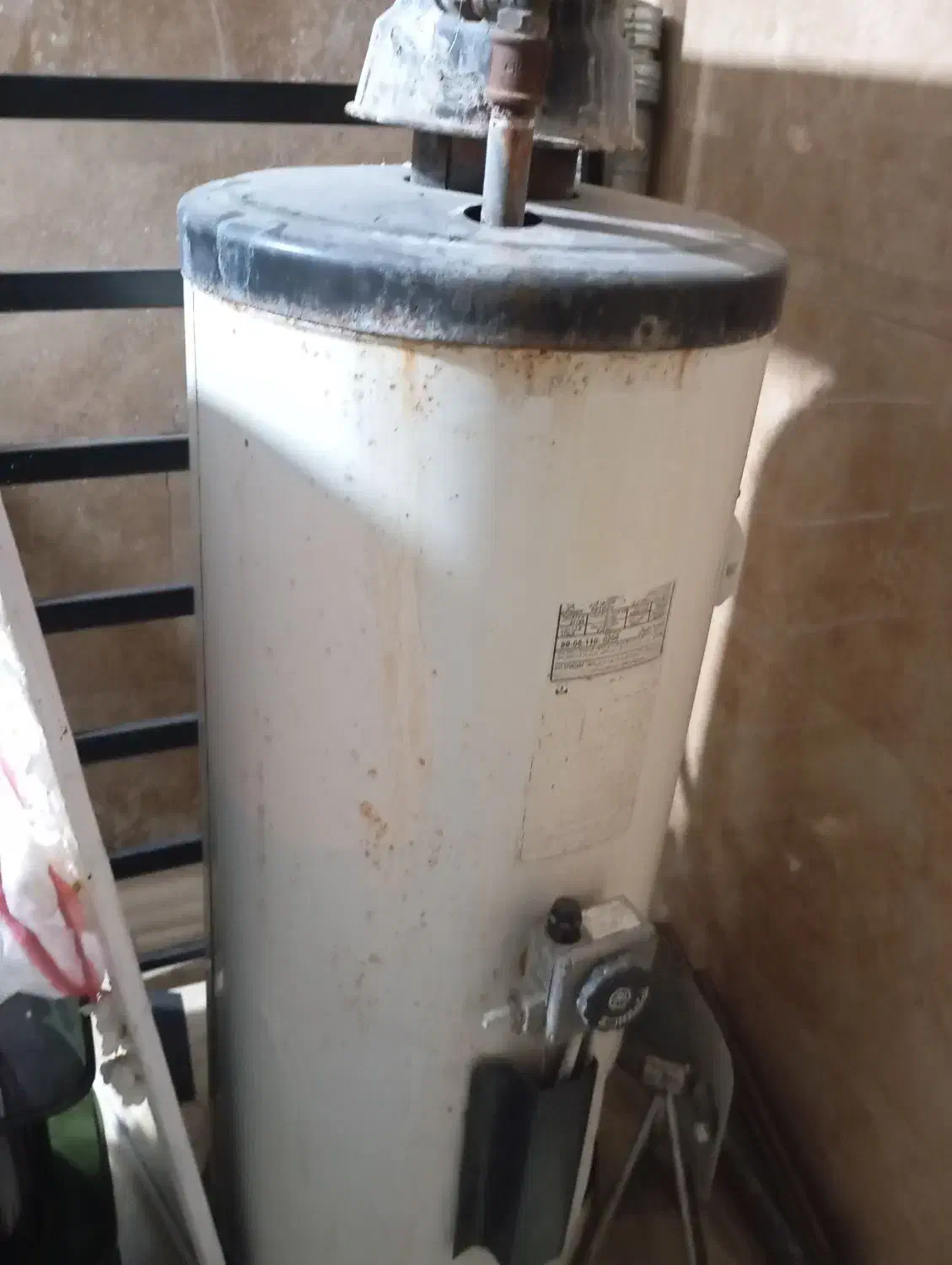 آبگرمکن ایستاده آبگرمکن ایستاده|آبگرمکن، پکیج، شوفاژ|بندر ماهشهر, |دیوار