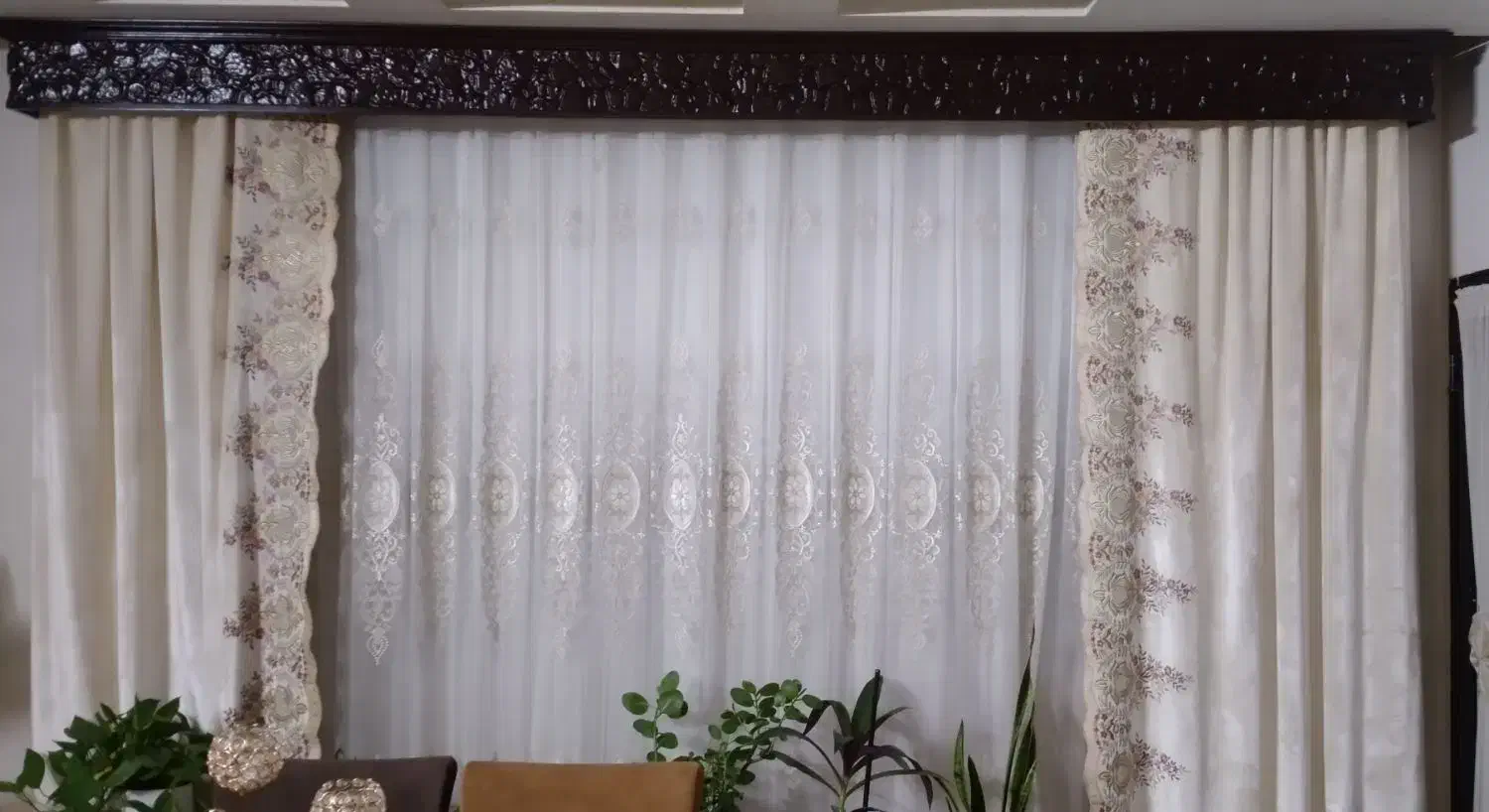 فروش کتیبه فندقی رنگ|پرده، رانر، رومیزی|شاهین‌شهر, حافظ شمالی|دیوار