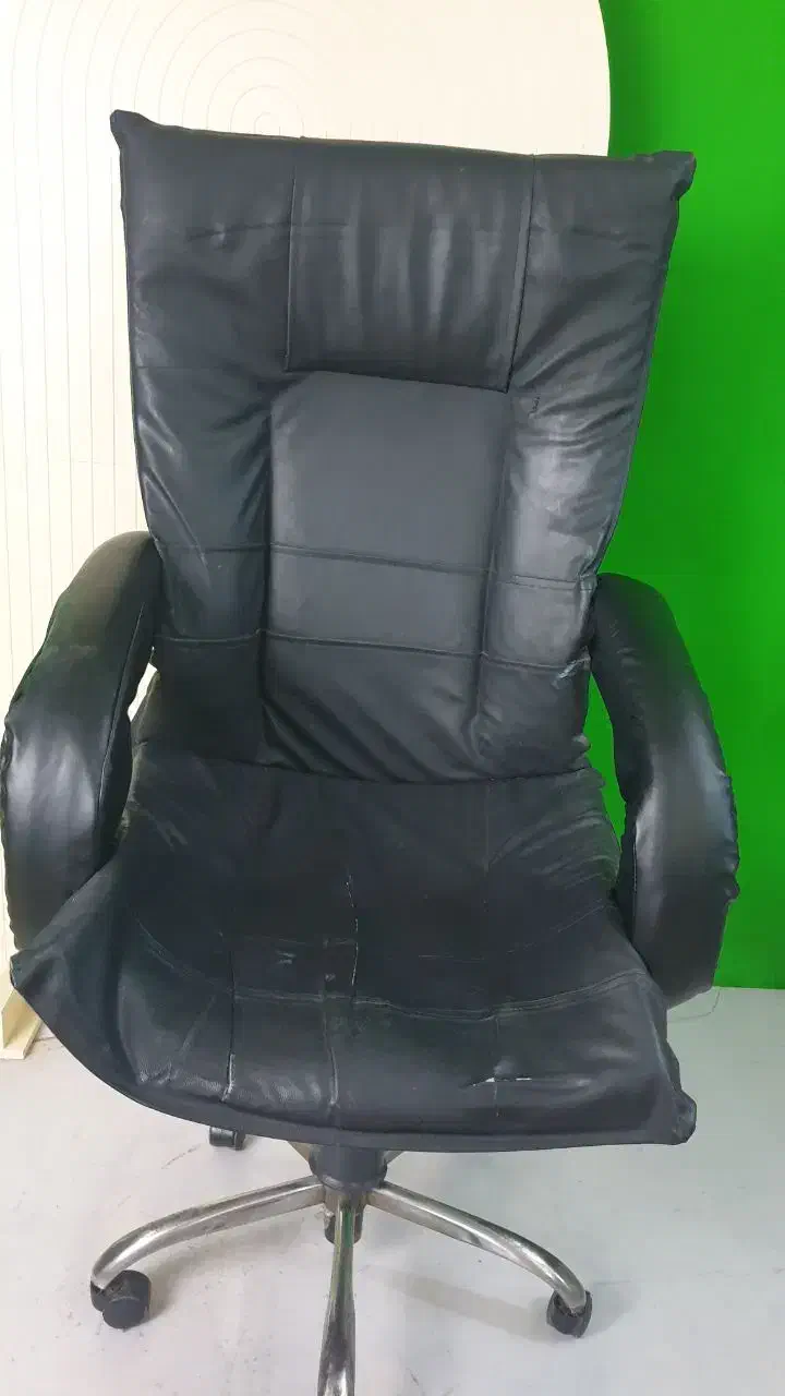 صندلی چرخ دار|دفتر کار|رشت, امین الضرب|دیوار