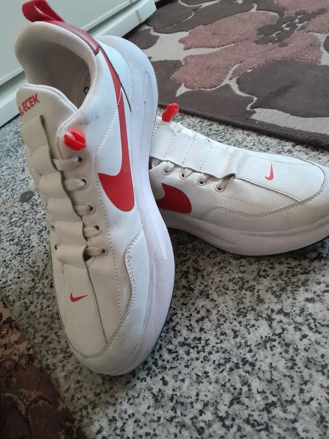 کفش|کیف، کفش، کمربند|کوهدشت, |دیوار