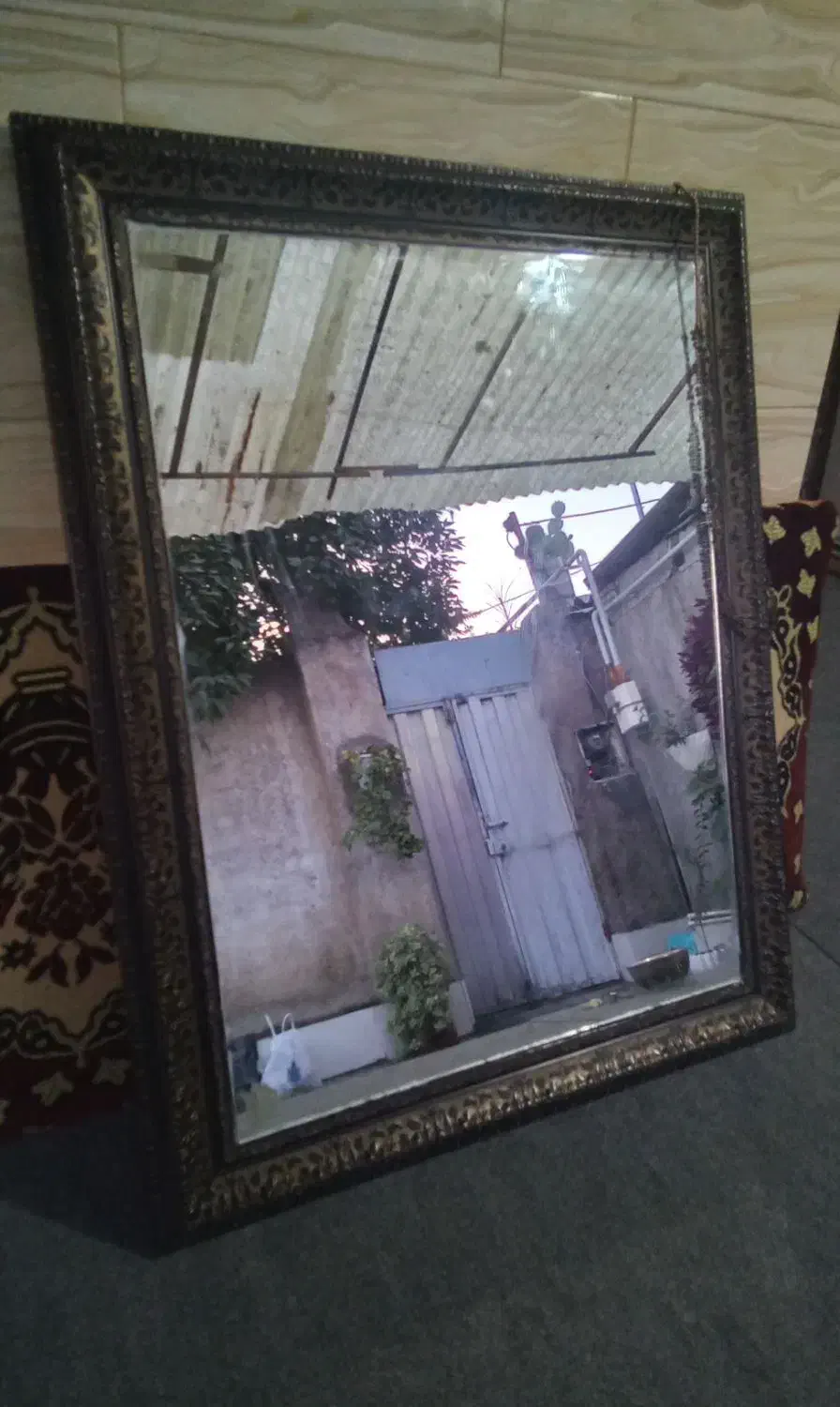 آینه|آینه|گرگان, |دیوار