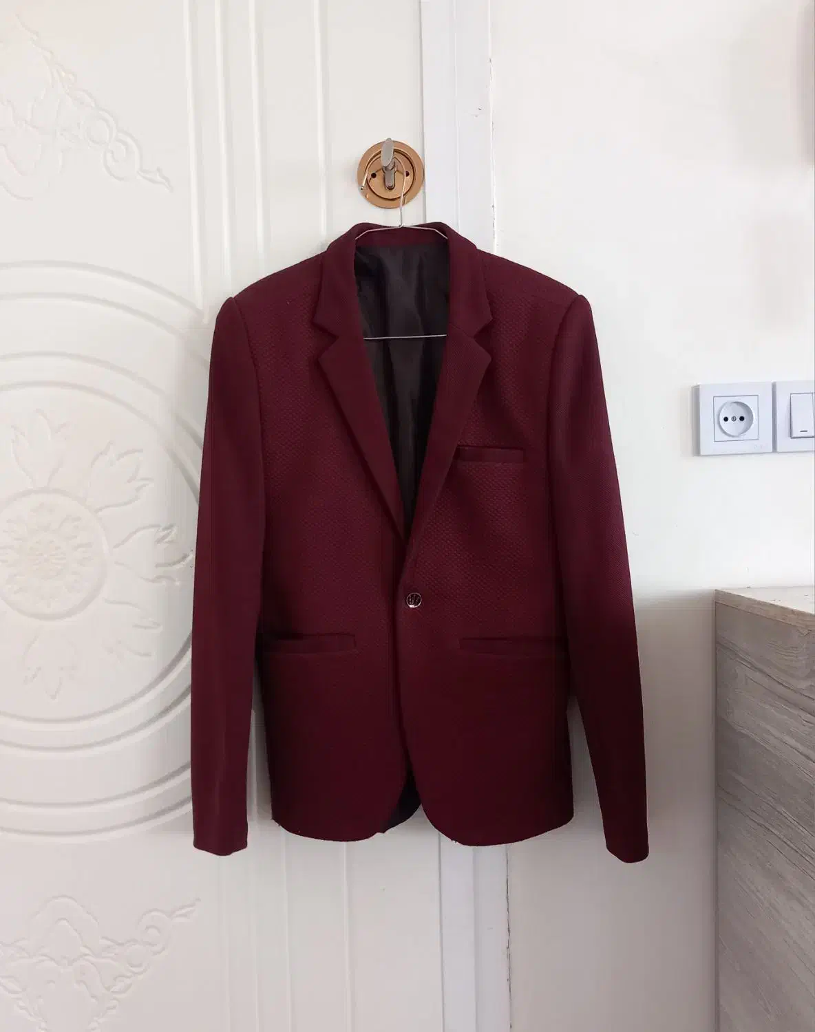 کت و شلوار مشکی و کت زرشکی|لباس|الیگودرز, |دیوار