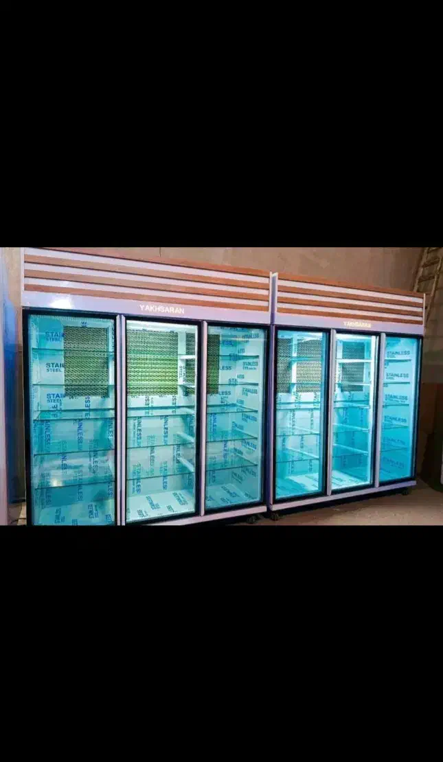 یخچال مکعبی اکواریوم مشکی سفید ایستاده تمدن|فروشگاه و مغازه|مشهد, هنرور|دیوار