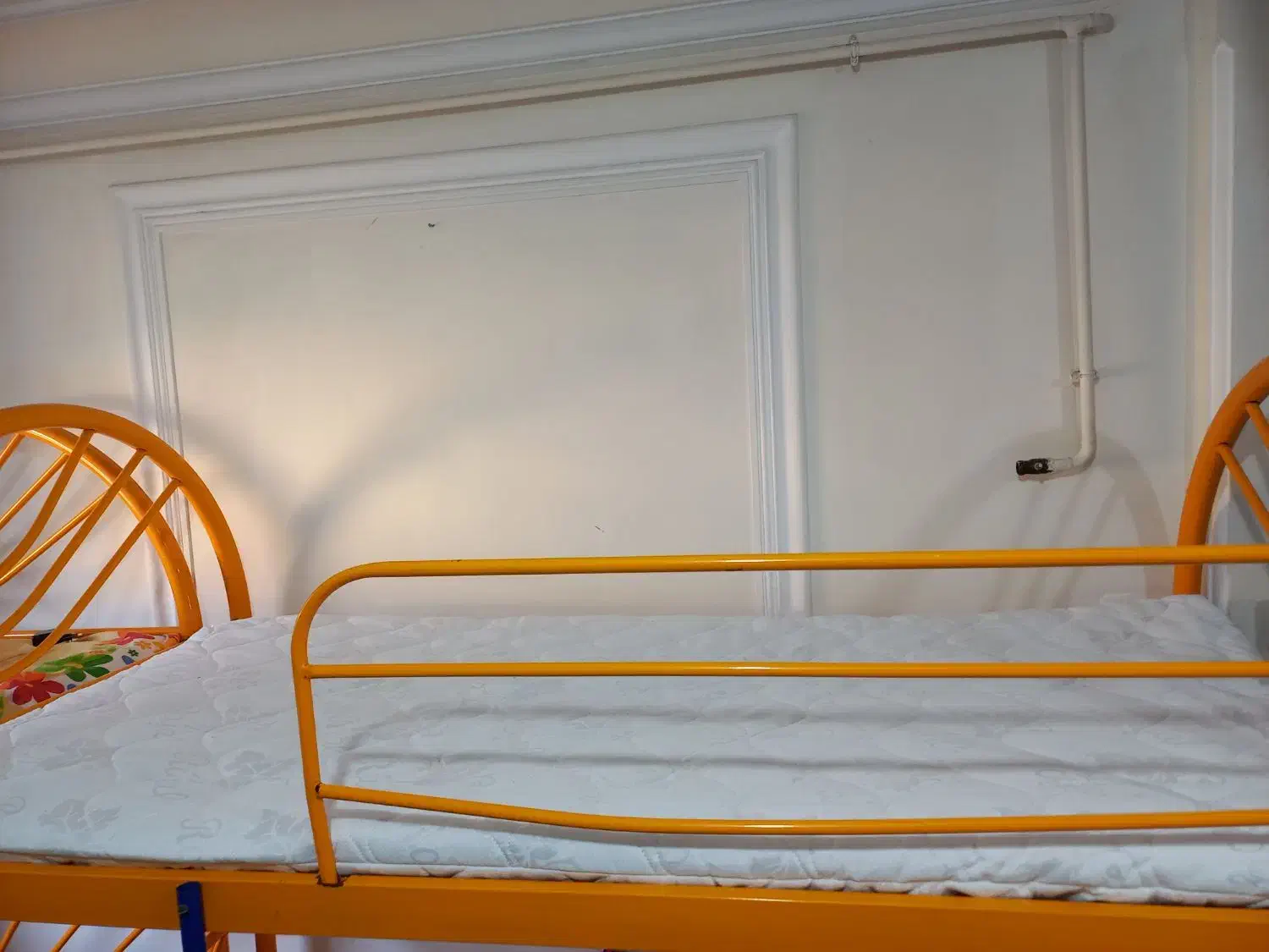 خوابگاه پسرانه خودگردان یک تخت برای واگذاری|اجارهٔ کوتاهمدت آپارتمان و سوئیت|رشت, شهرک قدس|دیوار