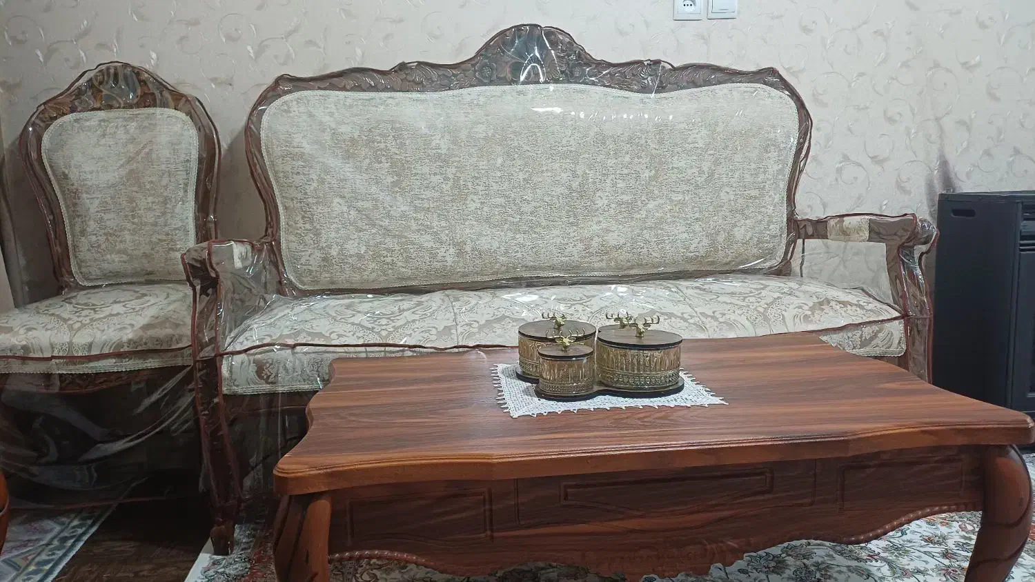 مبل ۹ نفره|مبلمان خانگی و میز عسلی|تهران, هفت چنار|دیوار