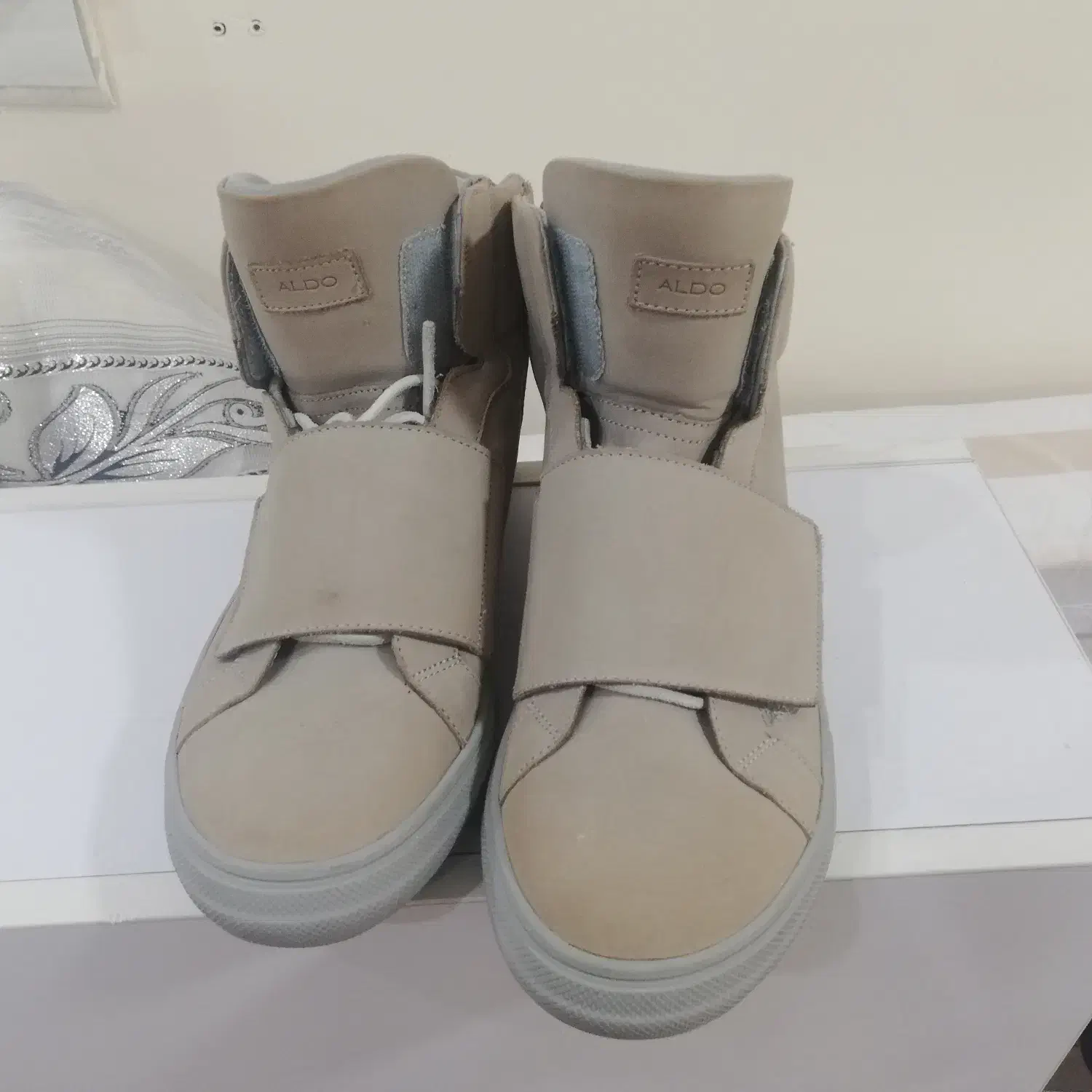 کفش آلدو|کیف، کفش، کمربند|لار, |دیوار