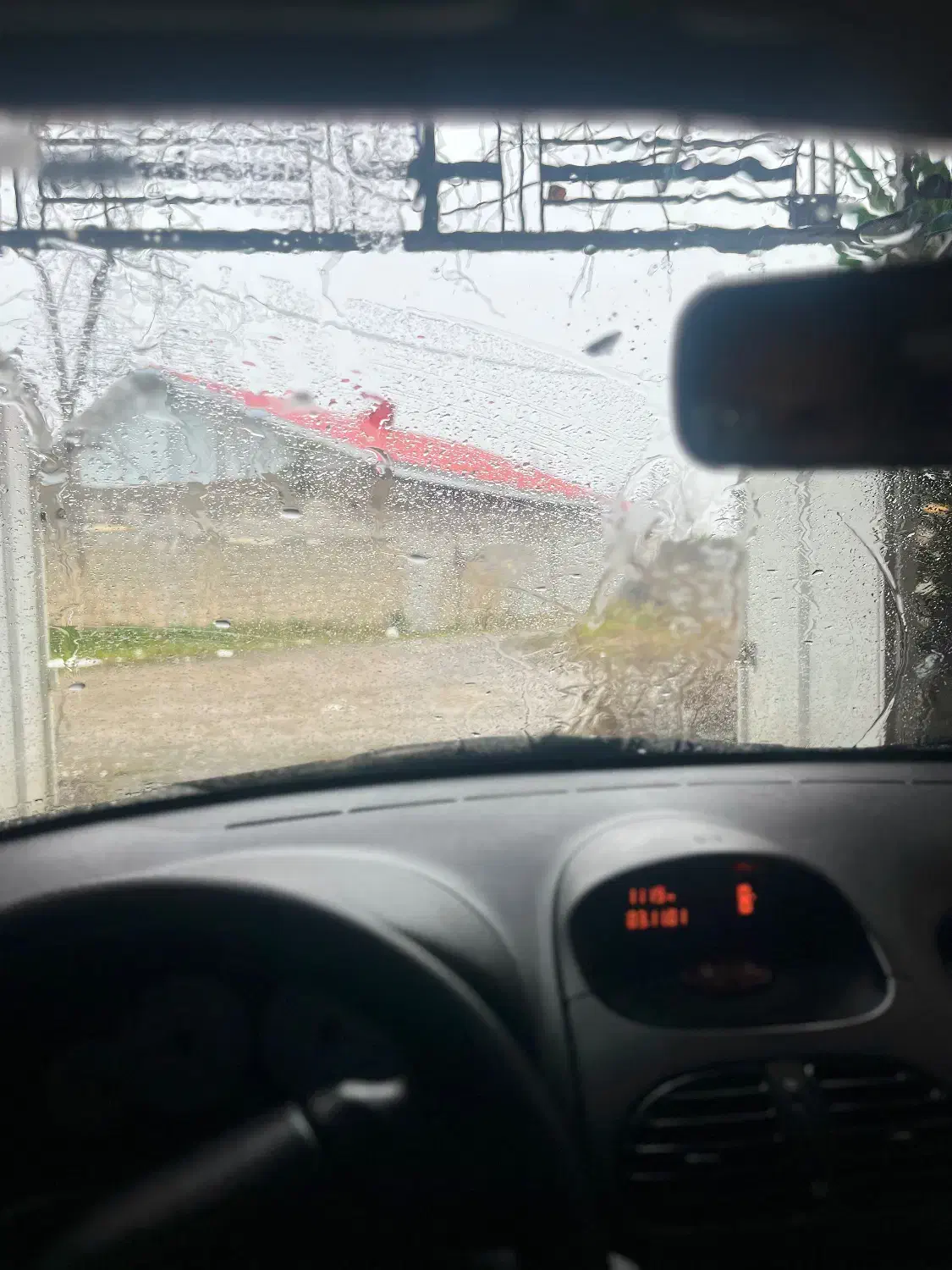 پژو ۲۰۶کم کار وتمیز|خودرو سواری و وانت|مشهد, استاد یوسفی (شهرک غرب)|دیوار