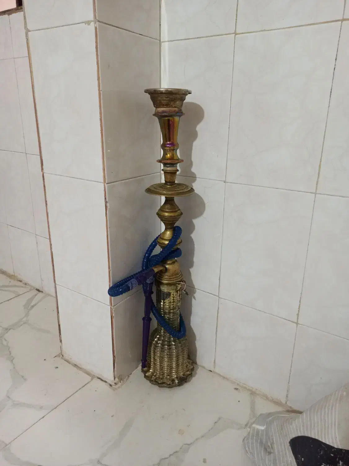 قلیان برنجی قدیمی|کلکسیون اشیاء عتیقه|کرمان, |دیوار