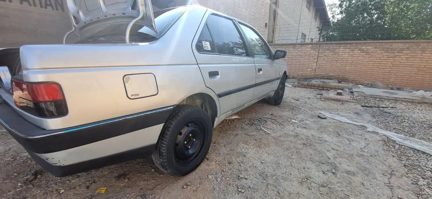 پژو ۴۰۵|خودرو سواری و وانت|اهواز, کوی مندلی(سه راه خرمشهر)|دیوار