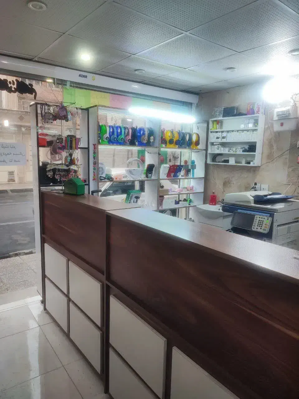 مغازه نوساز - حدود ۱۶ متر - خ آقاباباییان|اجارهٔ مغازه و غرفه|تهران, بهداشت|دیوار