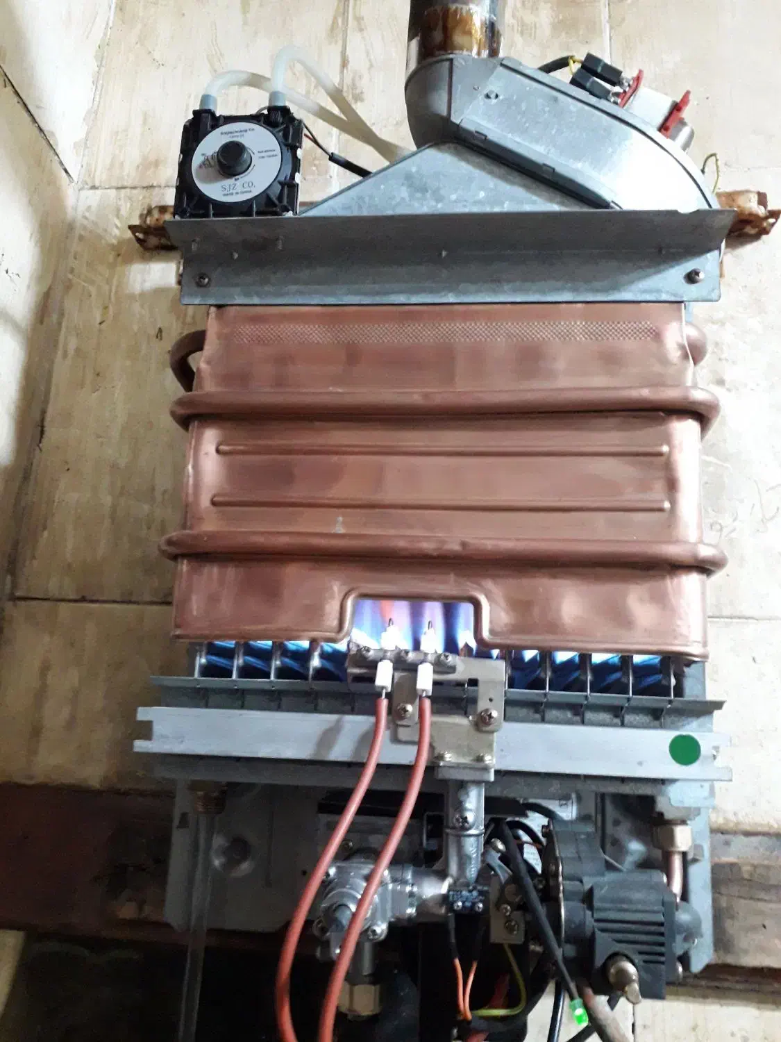 ابگرمکن فن دار B4318 توربو|آبگرمکن، پکیج، شوفاژ|کرمانشاه, |دیوار