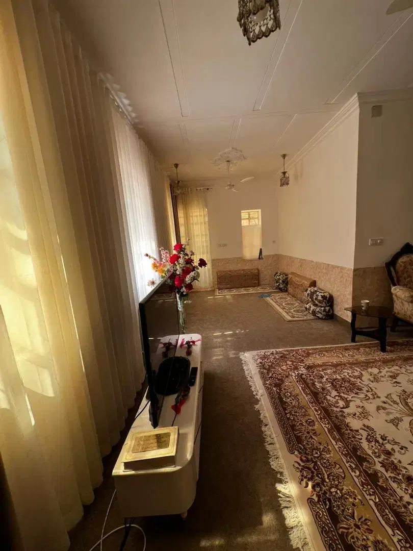 فروش خانه ویلایی سر خیابان اصلی اهرم|فروش خانه و ویلا|اهرم, |دیوار