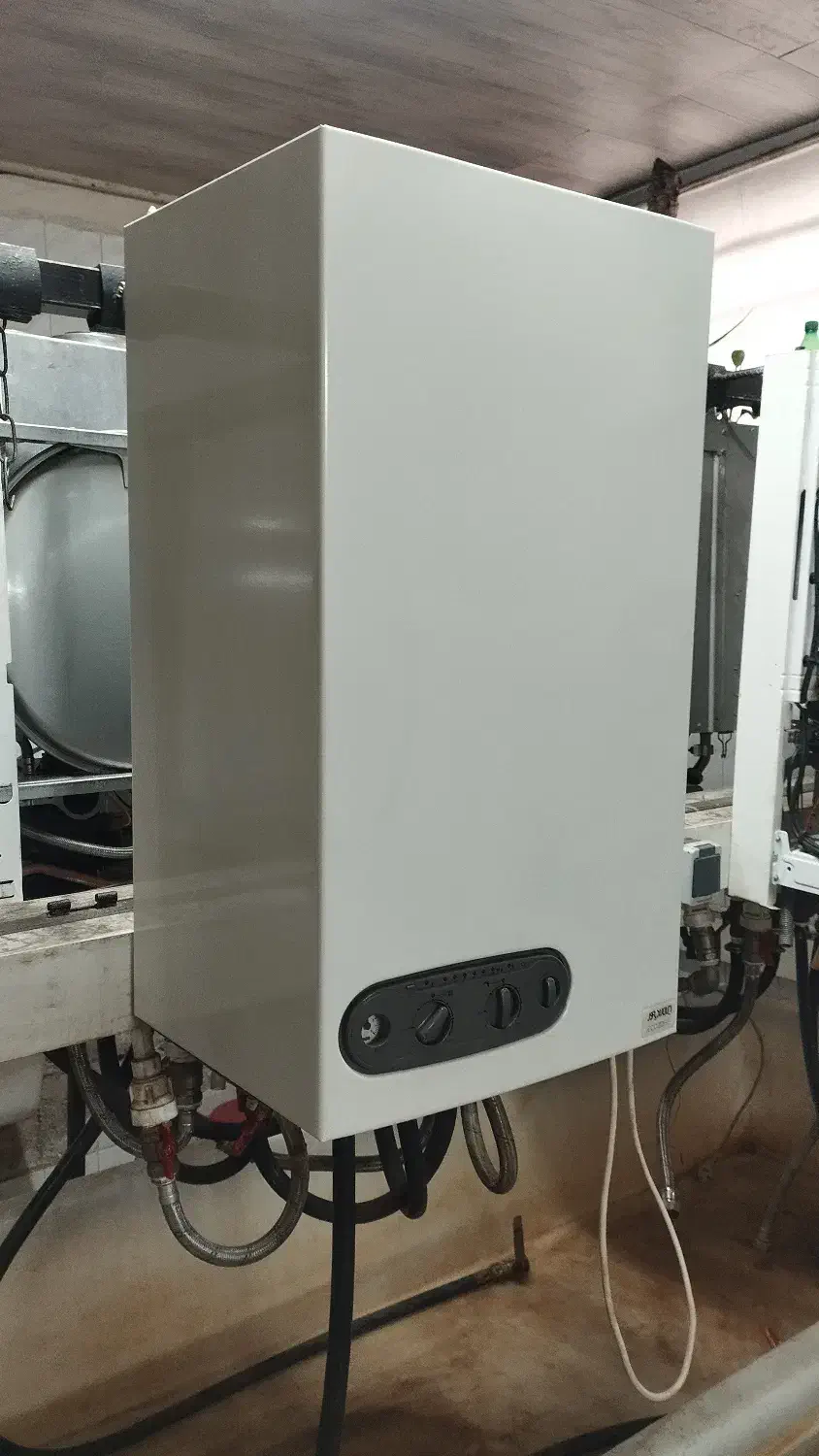 تعمیرات پکیج و برد پکیج به صورت فوق تخصصی|خدمات پیشه و مهارت|فردیس, قریشی|دیوار