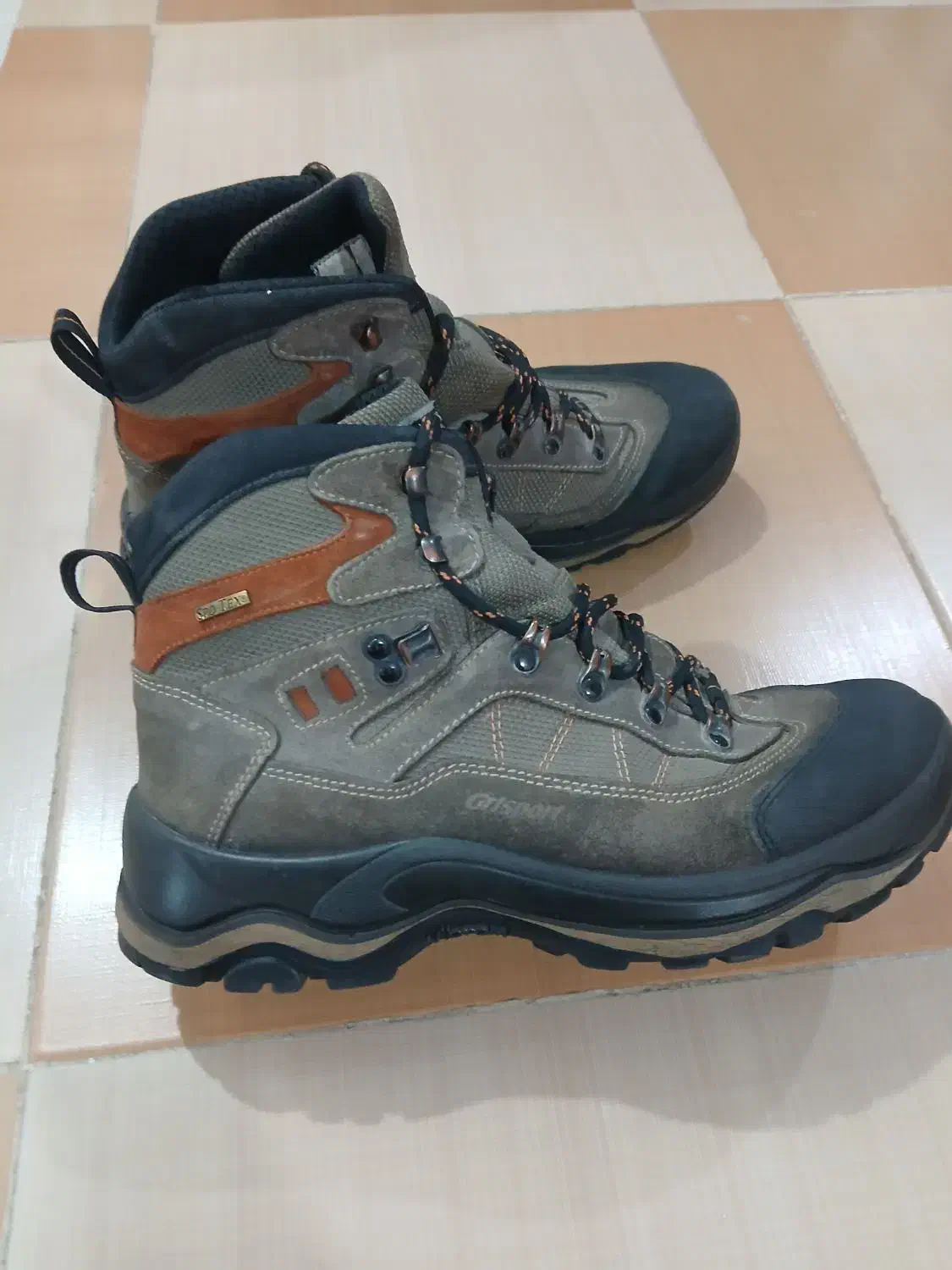 کفش گری اسپرت|کوهنوردی و کمپینگ|کوهدشت, |دیوار