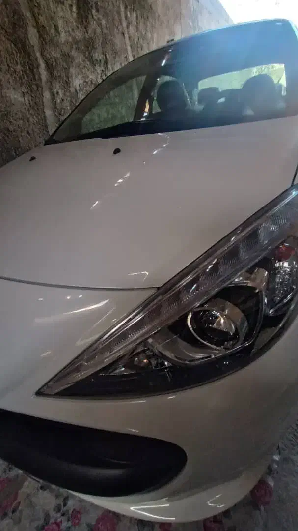 ۲۰۷ سقف شیشه پلاس|خودرو سواری و وانت|یاسوج, |دیوار