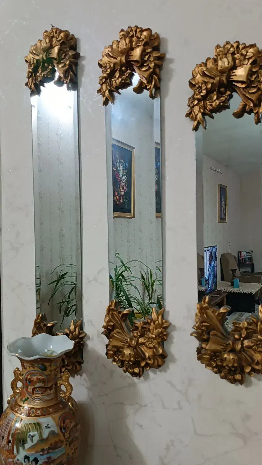 آیینه|آینه|مشهد, کوی المهدی|دیوار