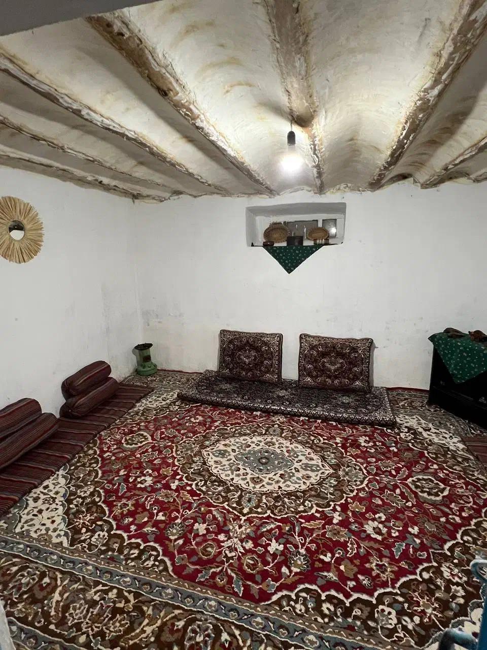 بومگردی حصارسرخ|اجارهٔ کوتاهمدت ویلا و باغ|شاندیز, |دیوار