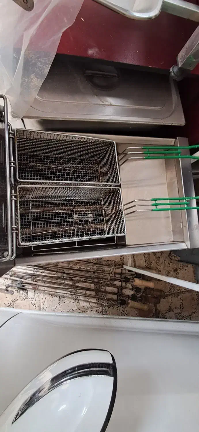 سرخ کن نو برند یونیک|کافیشاپ و رستوران|رشت, آب و برق|دیوار