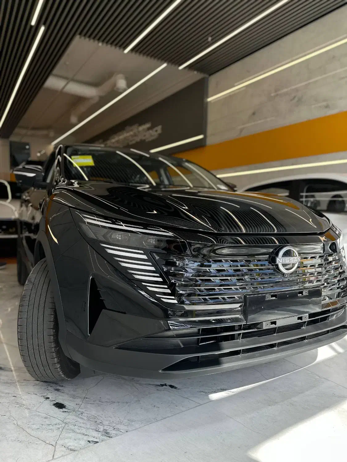 نیسان قشقایی سفید 2025|خودرو سواری و وانت|تهران, عباسآباد|دیوار