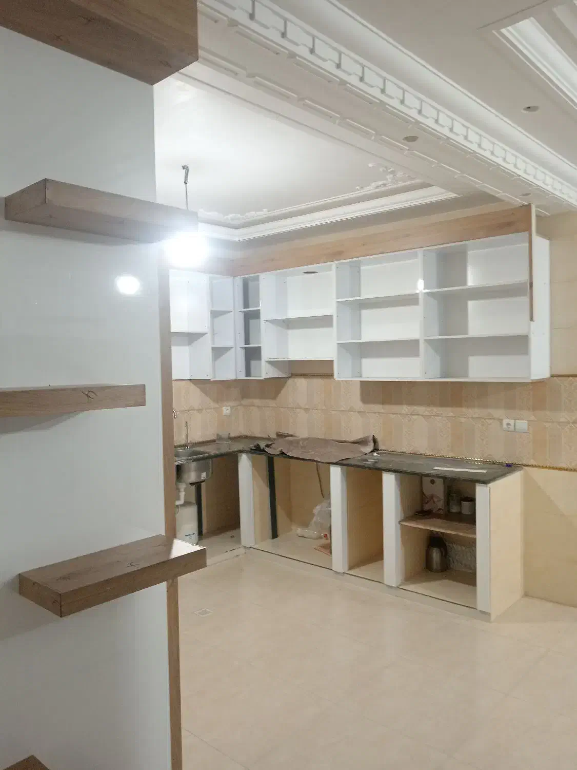 اجرای کمد و کابینت نصب درب|مصالح و تجهیزات ساختمان|قشم, |دیوار