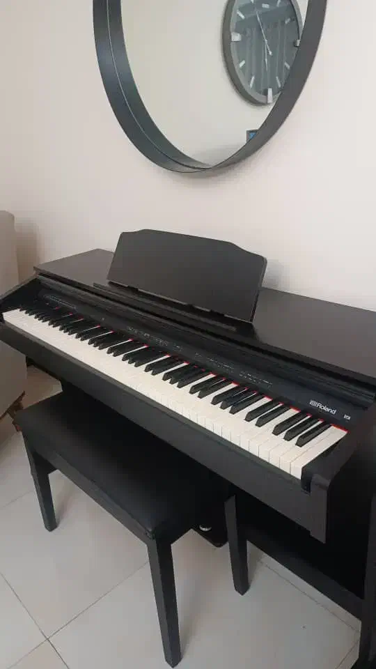 پیانو رولند Roland مدل RP30|پیانو، کیبورد، آکاردئون|تهران, قاسمآباد|دیوار