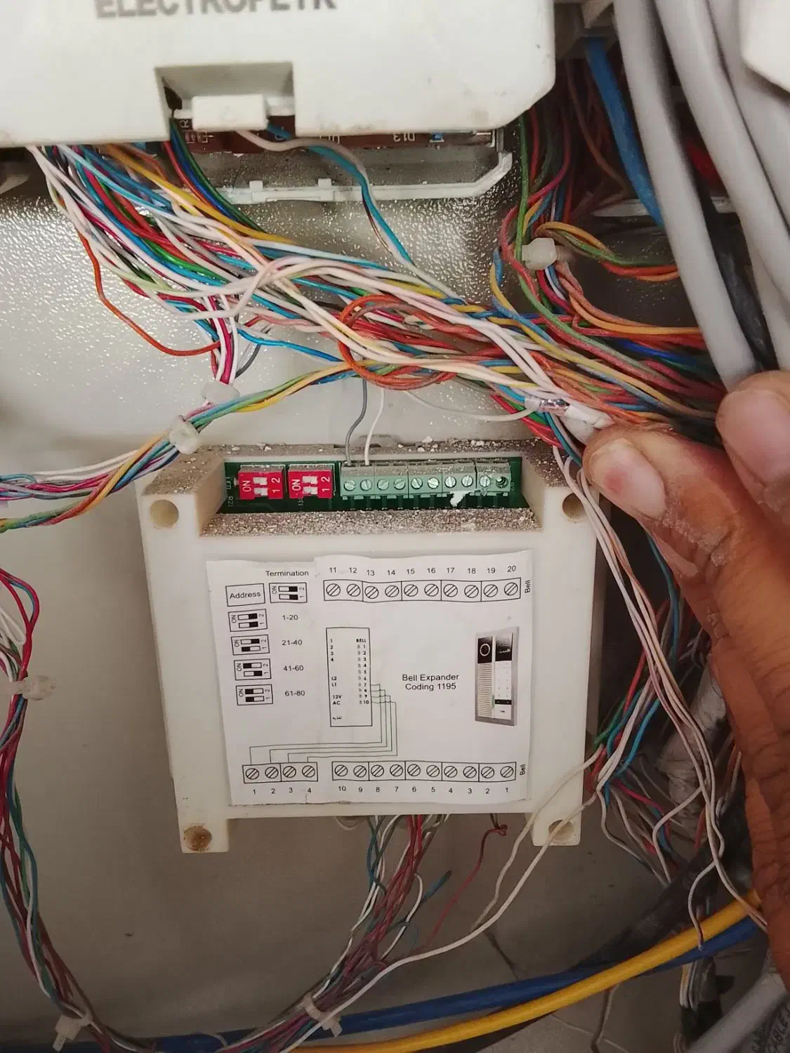 تعمیر و نصب آیفون صوتی تصویری|خدمات پیشه و مهارت|هشتگرد, هشتگرد قدیم|دیوار