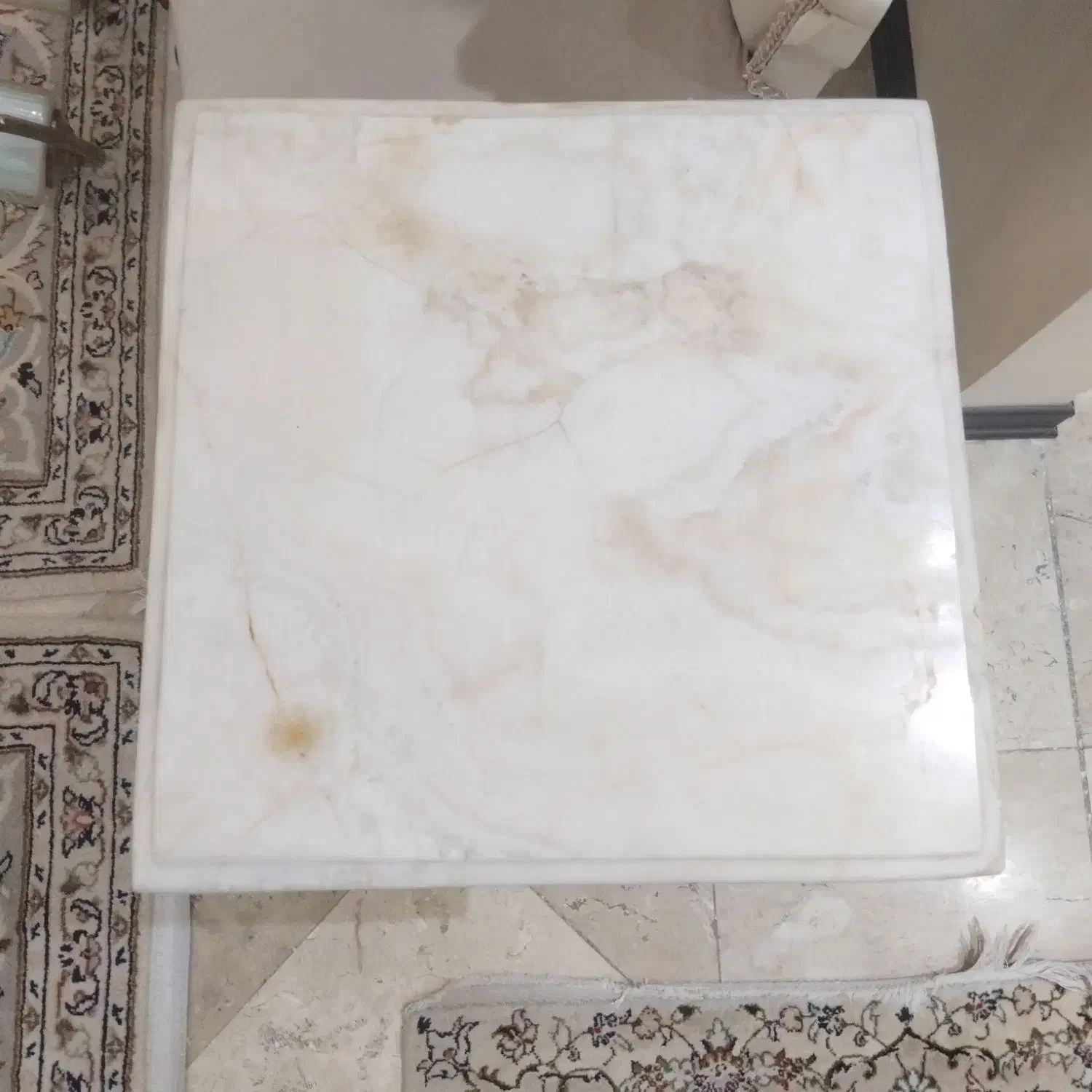 یکعدد میز برنجی سالم سالم|میز تلفن|تهران, حافظیه|دیوار