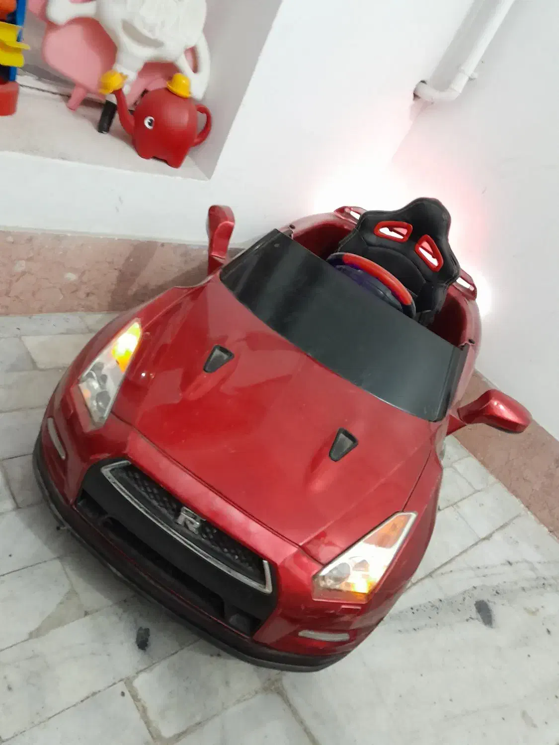 ماشین شارژی|اسباب‌بازی بچه|رشت, آزادگان|دیوار