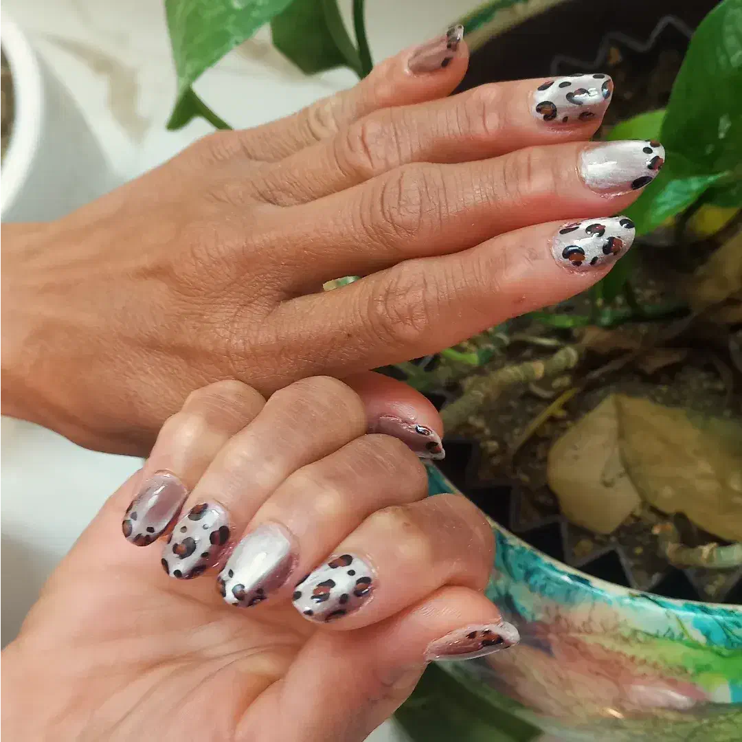 کاشت ناخن و آموزش تخفیف ویژه یلدایی|خدمات آرایشگری و زیبایی|گلبهار, شهر جدید گلبهار|دیوار