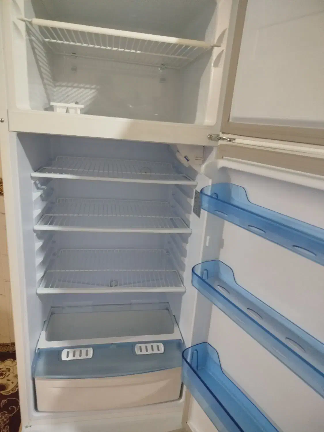 یخچال|یخچال و فریزر|آشخانه, |دیوار