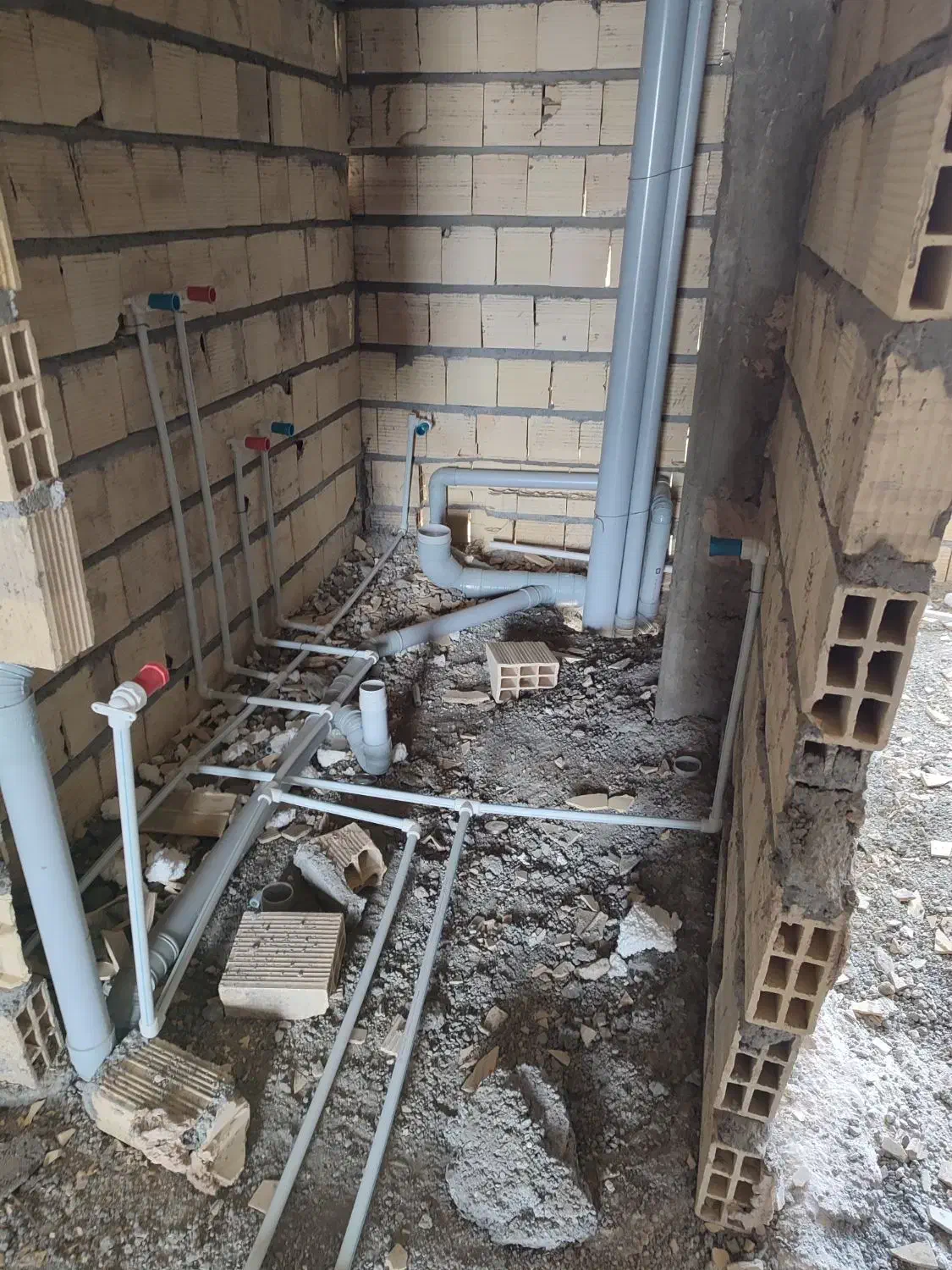 لوله کشی ساختمان اب وفاضلاب|خدمات پیشه و مهارت|میناب, |دیوار