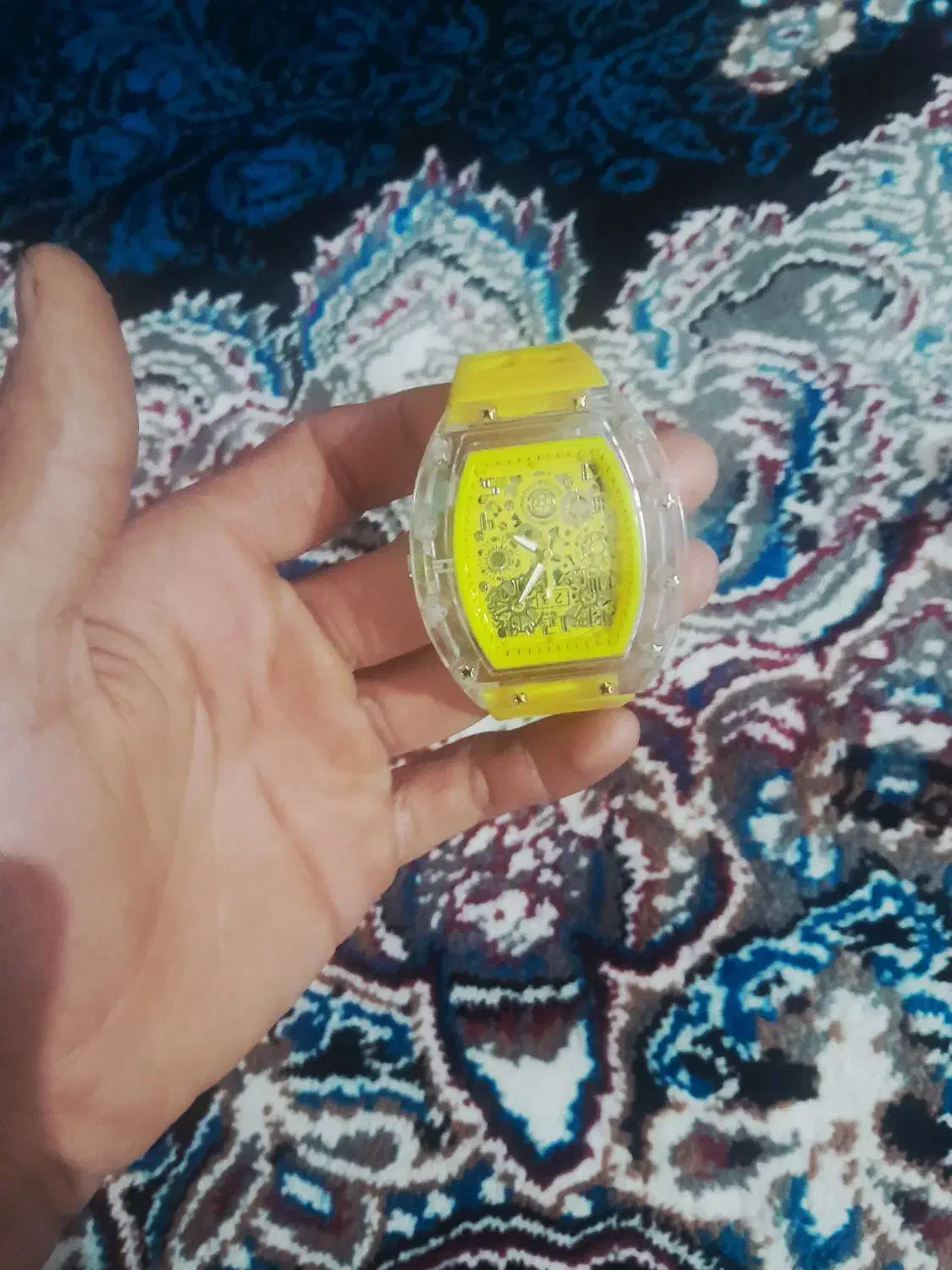 ساعت های رنگی|ساعت|نسیم‌شهر, |دیوار