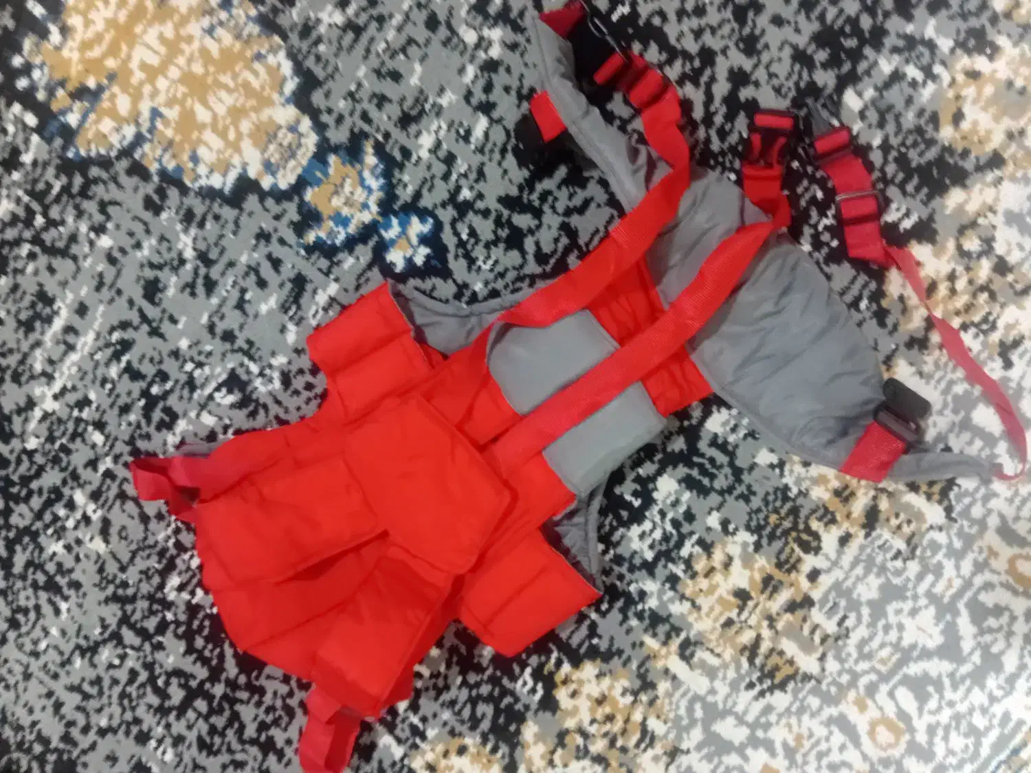 اغوشی نوزاد|اسباب و اثاث بچه|قوچان, |دیوار