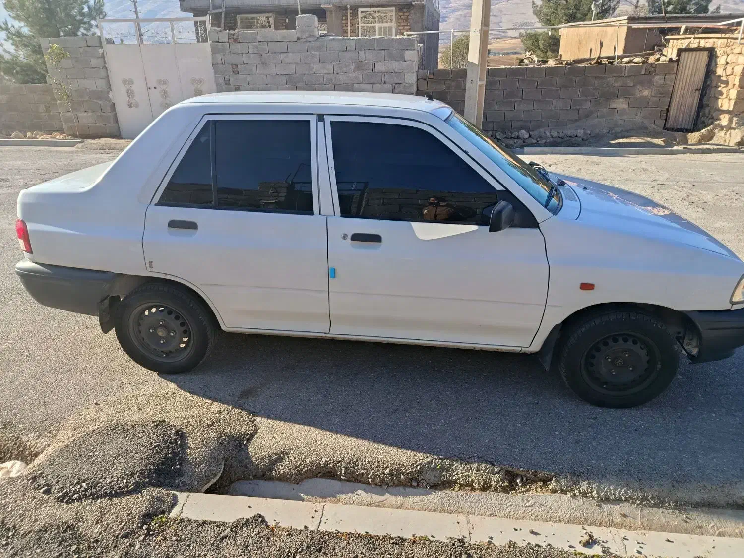 پراید ۹۸ـ فنی سالم - دو سه نقطه لیسه کشی|خودرو سواری و وانت|شباب, |دیوار