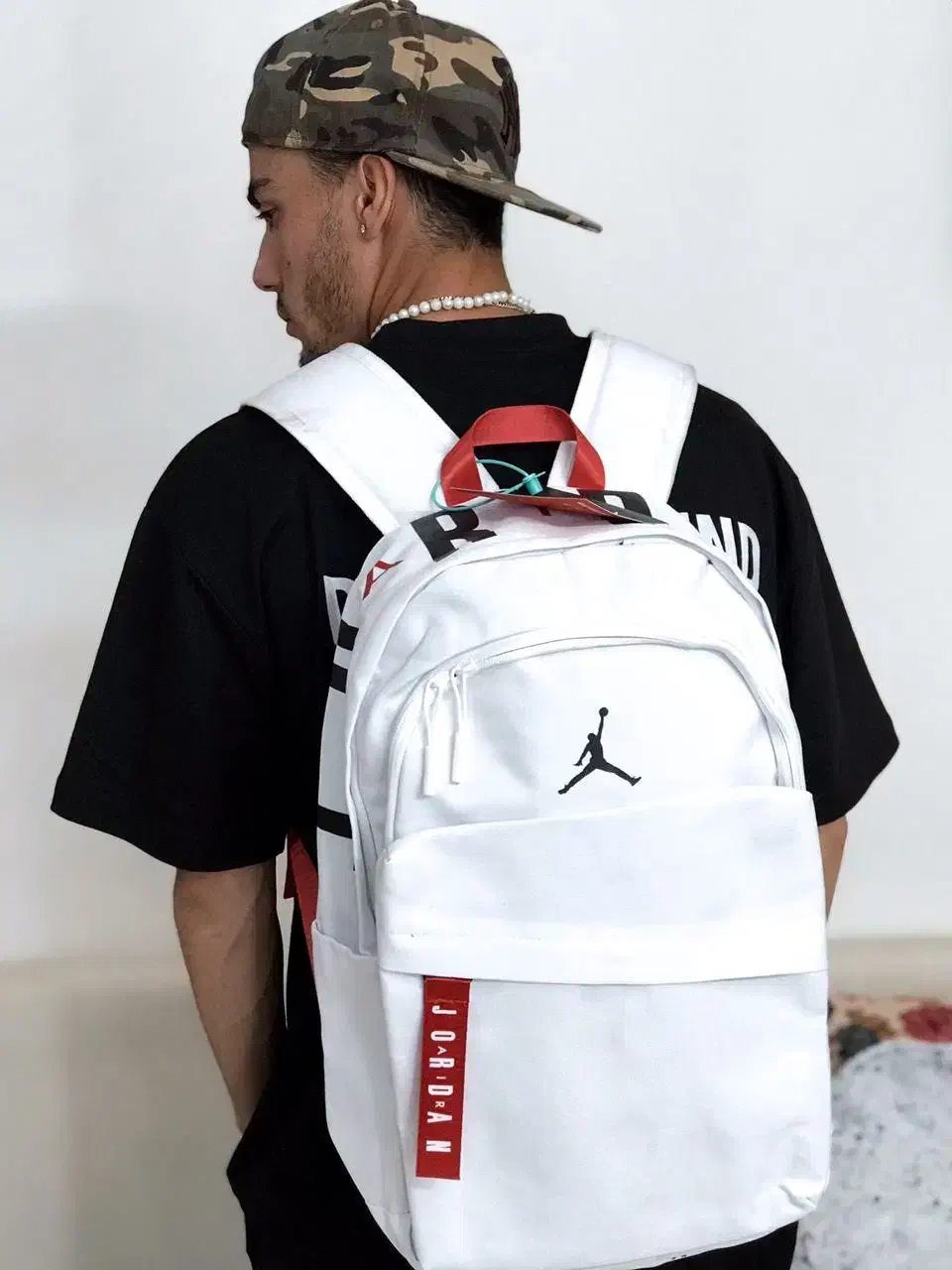 کوله پشتی جردن|کیف، کفش، کمربند|اندیشه, اندیشه فاز ۵|دیوار