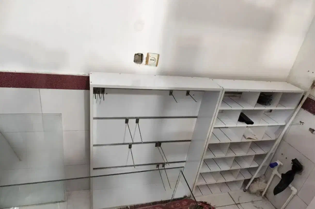 قفسه mdf در حد نو|کتابخانه، شلف، قفسه‌های دیواری|مینودشت, |دیوار