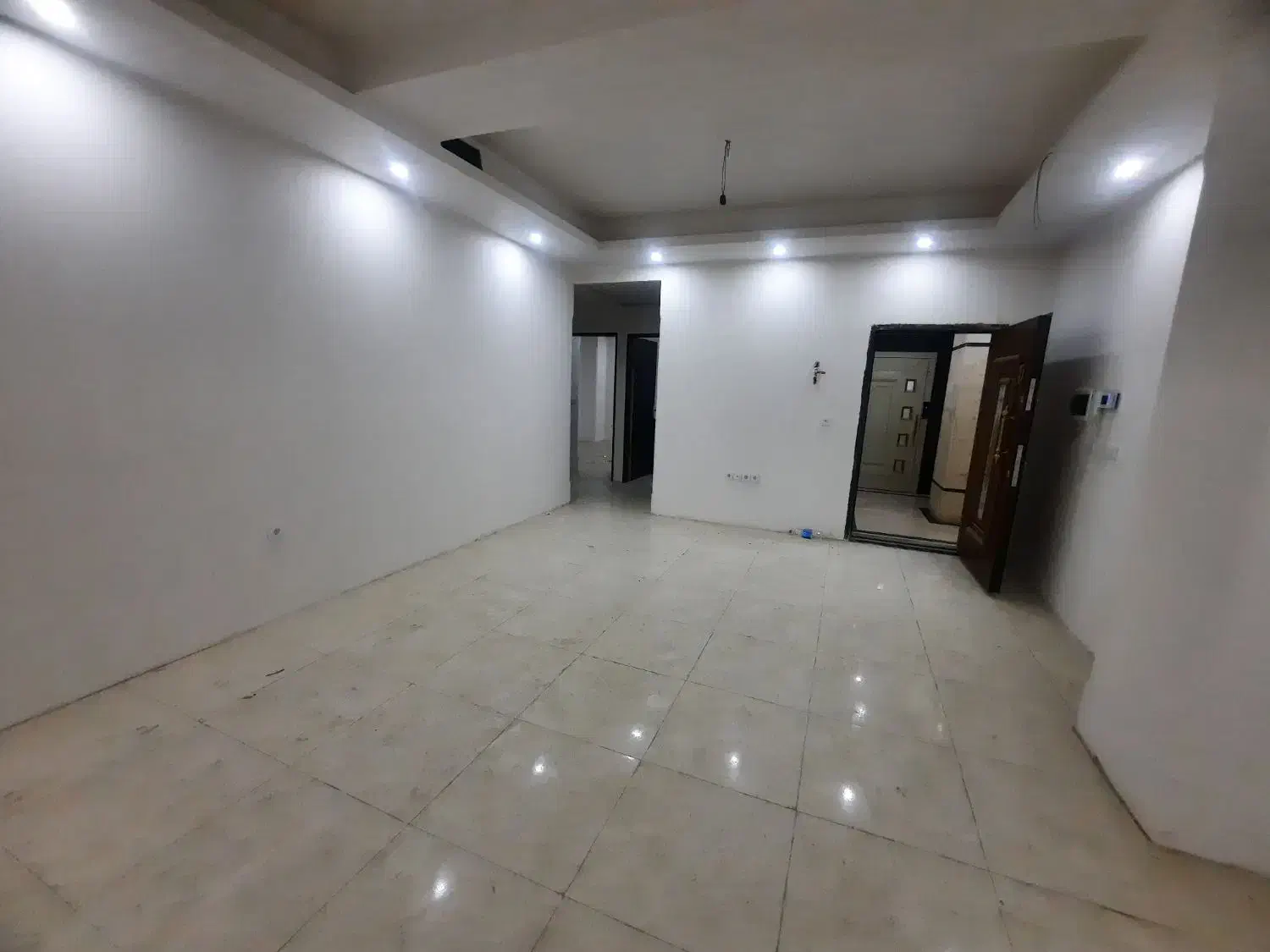 فروش ۱۵۹ متری جنوبی تراس بزرگ ایران زمین/الهیه|فروش آپارتمان|اسلام‌شهر, شهرک الهیه|دیوار