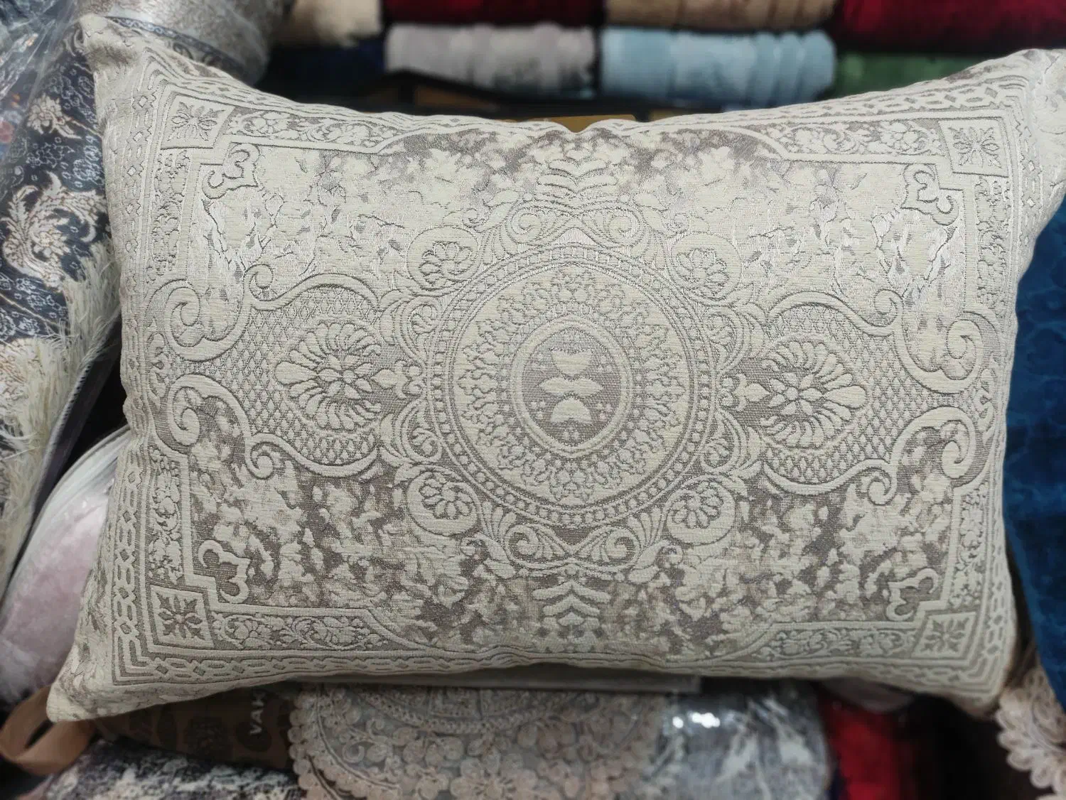 روبالشتی سلطنتی روپشتی  عروس|رختخواب، بالش، پتو|تربتحیدریه, فردوسی جنوبی|دیوار