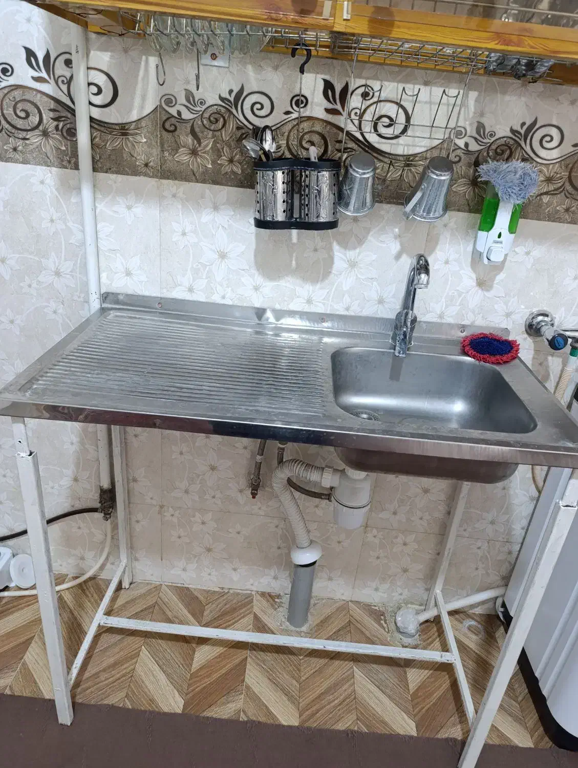 سینگ دست دوم باپایه قیمت 2500|آبچکان و نظمدهنده ظروف|خانمیرزا, |دیوار