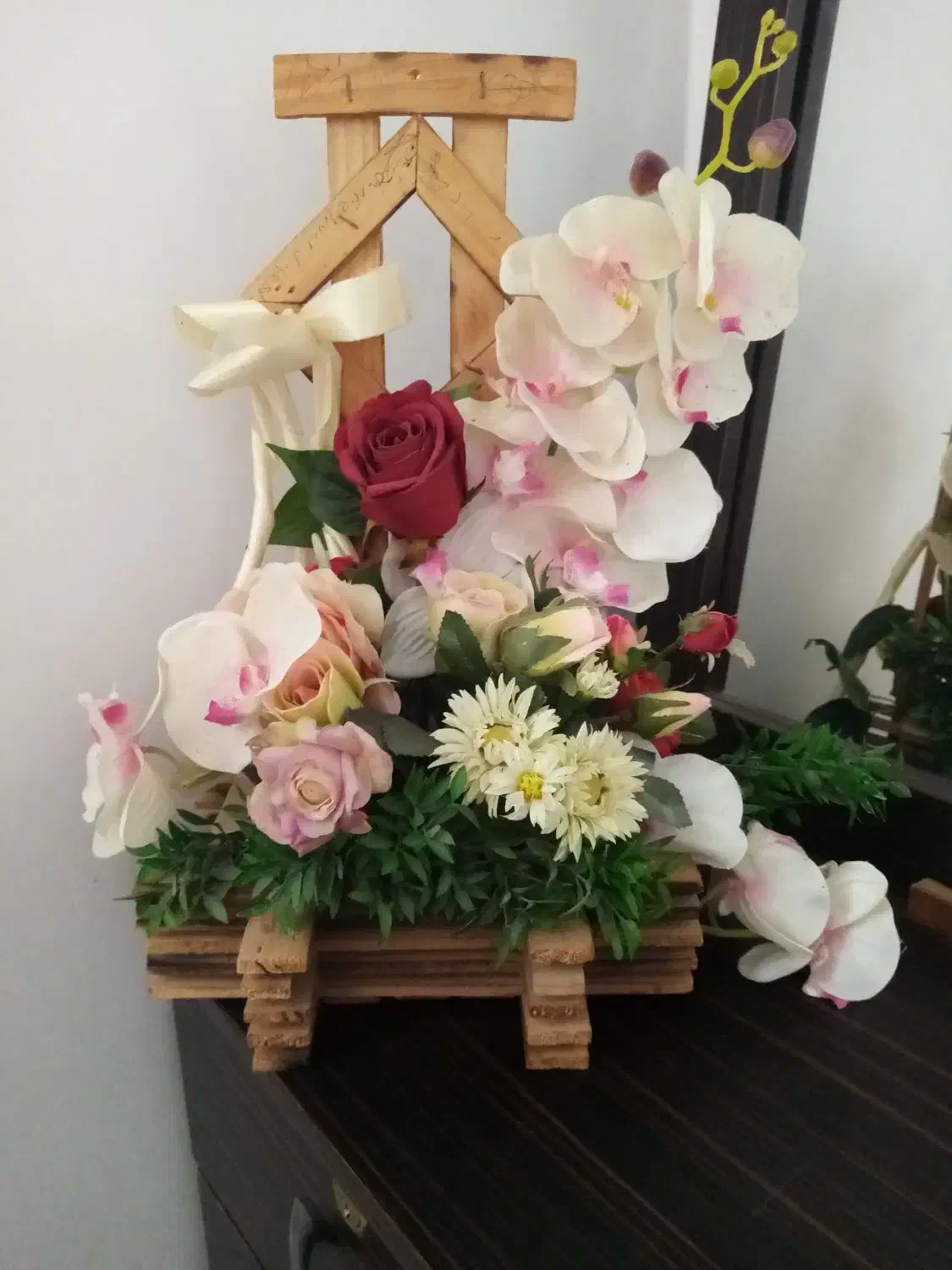 دسته گل|گل مصنوعی|تربت جام, باغ سنگان سفلی|دیوار