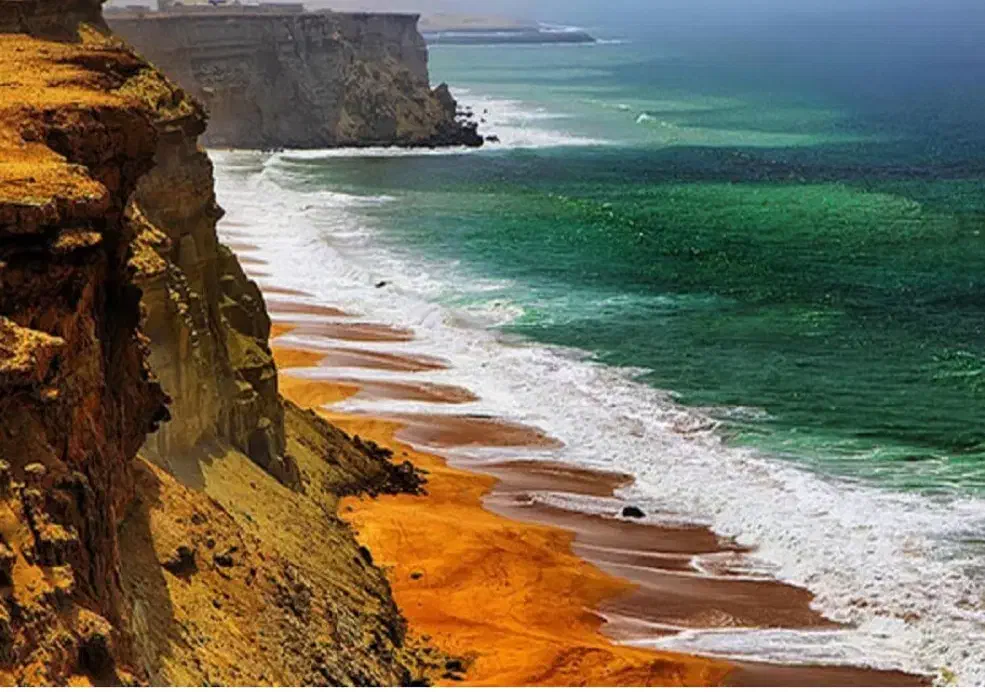 زمین مسکونی 200متری تک برگ سند جاسک|فروش زمین و ملک کلنگی|جاسک, |دیوار