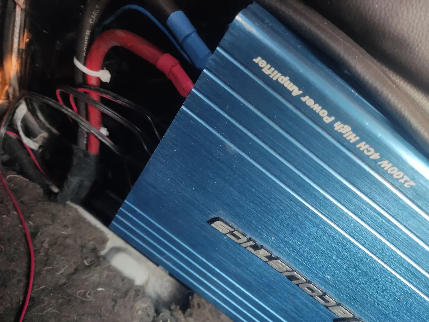 آمپلی|قطعات یدکی و لوازم جانبی|رشت, منظریه|دیوار