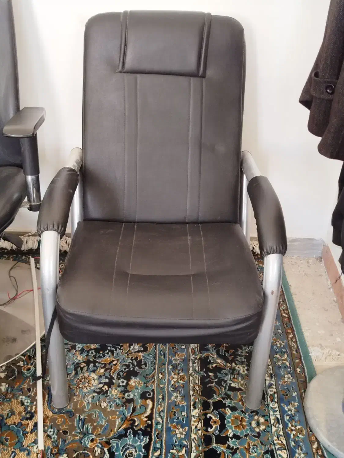 وسایل آرایشگاه|آرایشگاه و سالنهای زیبایی|هرسین, |دیوار