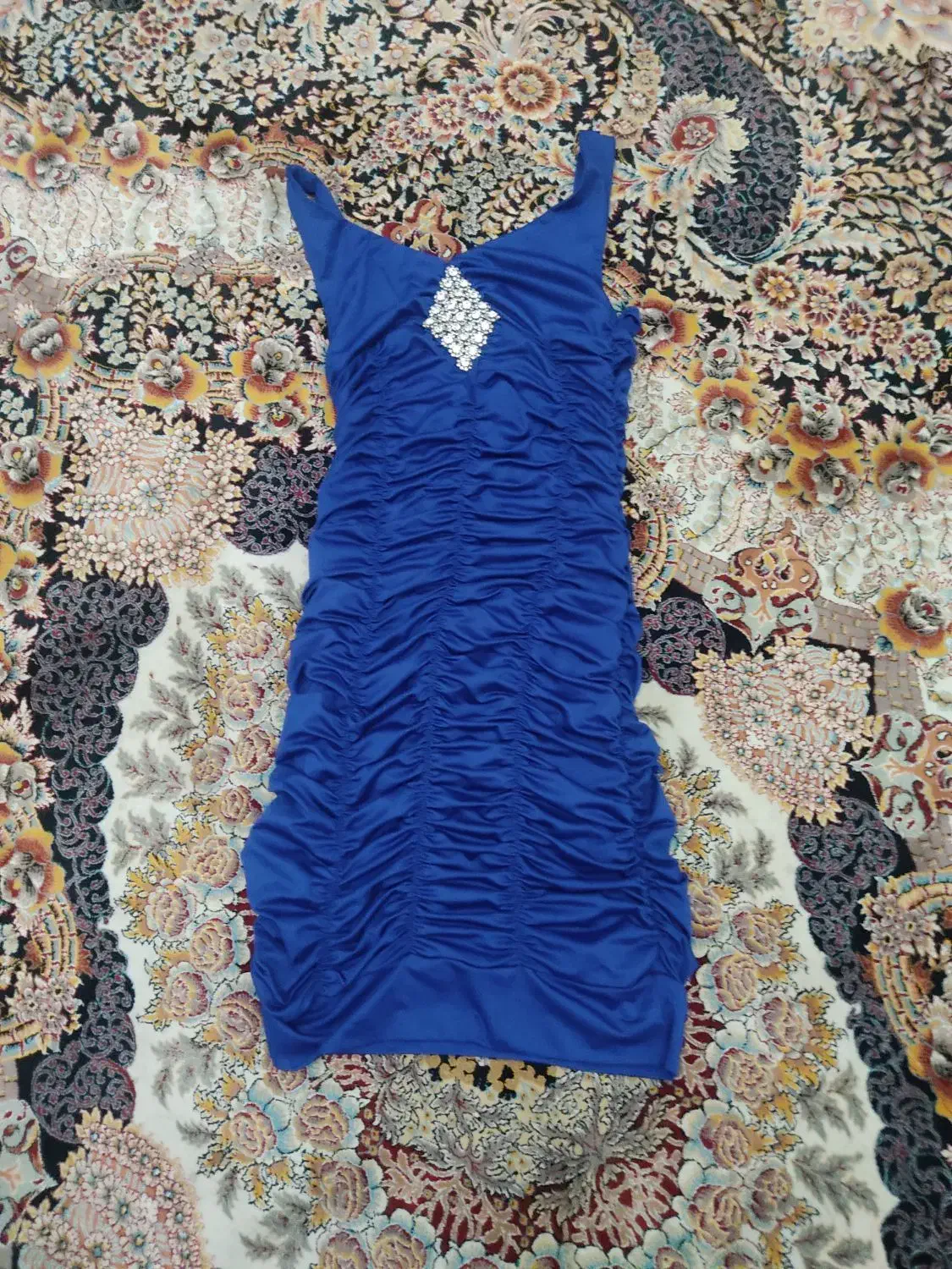 لباس مجلسی|لباس|رشت, فلسطین|دیوار